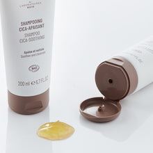 Load image into Gallery viewer, SERENI BIO | Shampoo CICA-Soothing 200ml | Gentle Organic Shampoo for Hair Growth, Hydration &amp; Smoothness